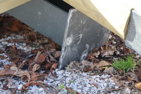 Načrtno in predrzno uničevanje opreme na novi kolesarski povezavi Kamnik–Godič (24)